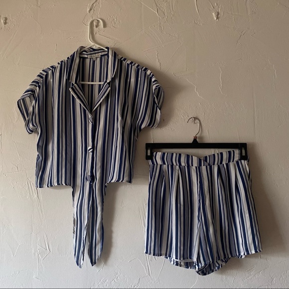 CHARLOTTE RUSSE MATCHING SET - Picture 2 of 5